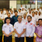 Wakil Bupati Kotabaru Syairi Mukhlis bersama narasumber, peserta, dan perwakilan BPBD dalam foto bersama usai pembukaan FGD Jitupasna di Aula Bamega, Kotabaru.