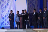 Gubernur Kalimantan Selatan H. Muhidin secara resmi membuka MTQN ke-36 tingkat provinsi di Alun-Alun Ratu Zalecha, Martapura, Sabtu (21/6/2025). (Foto:DiskominfoKtb) 