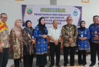 PDAM Kotabaru menggelar sosialisasi penyesuaian tarif air bersih kepada masyarakat di Kantor Kecamatan Pulaulaut Utara, Kamis (17/7/2025) pagi.
