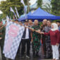 Wakil Bupati Kotabaru H. Syairi Mukhlis melepas peserta karnaval HUT RI ke-80 di kawasan Siring Laut.