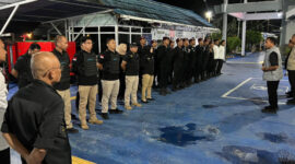 Petugas Lapas Kelas IIA Kotabaru bersama personel Polres Kotabaru saat mengikuti apel kesiapan sebelum pelaksanaan razia gabungan dalam rangka mewujudkan komitmen Zero Halinar.