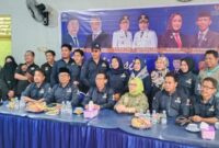 Pengurus KORMI Provinsi Kalsel dan KORMI Kotabaru berfoto bersama usai kegiatan kunjungan kerja dan sosialisasi di Sekretariat KORMI Kotabaru.